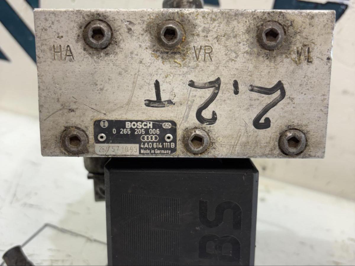 Блок ABS (насос) 4A0614111B Audi A6 C4