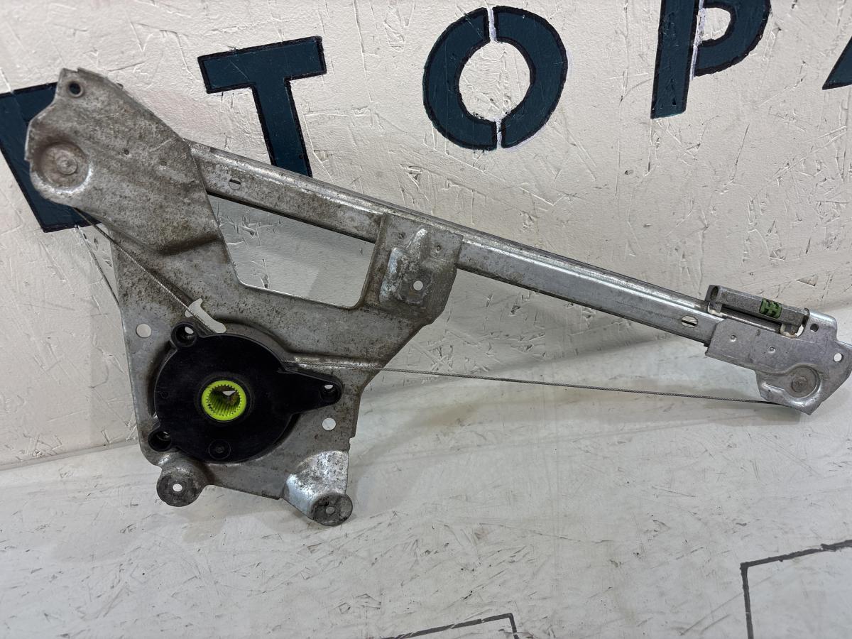 Моторчик стеклоподъемника задний левый 4A0839397B Audi A6 C4