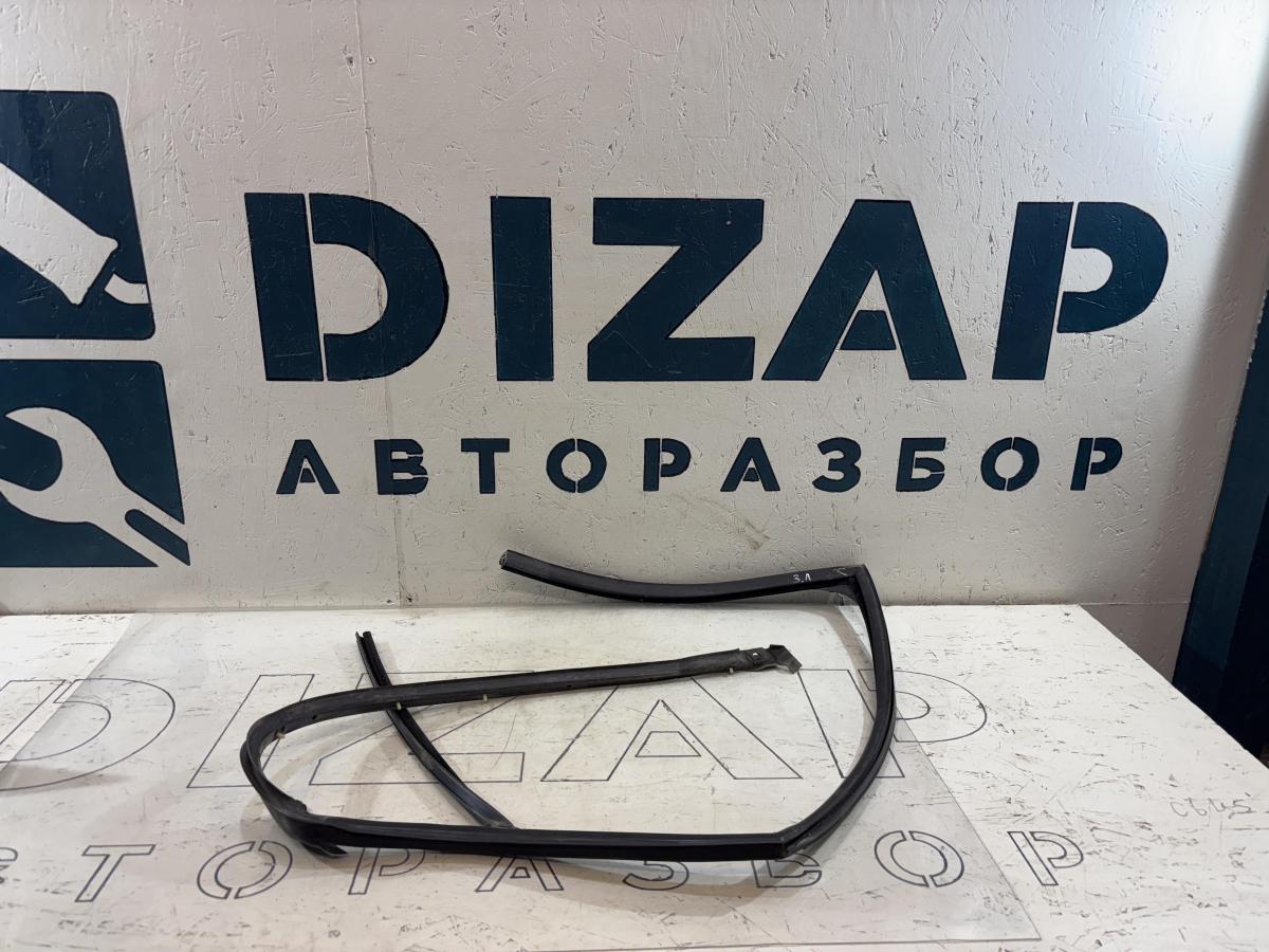 Направляющая стекла задняя левая Avant 4B9839439AJ 