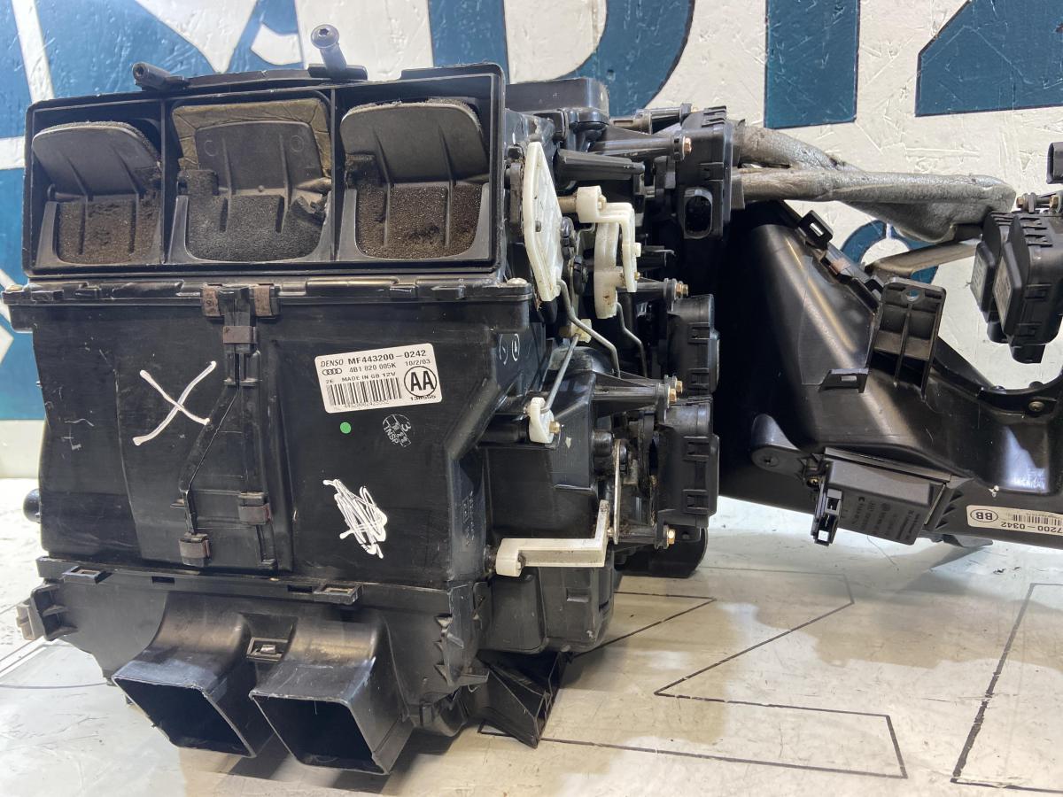 Корпус печки 4B1820005K Audi S6 C5