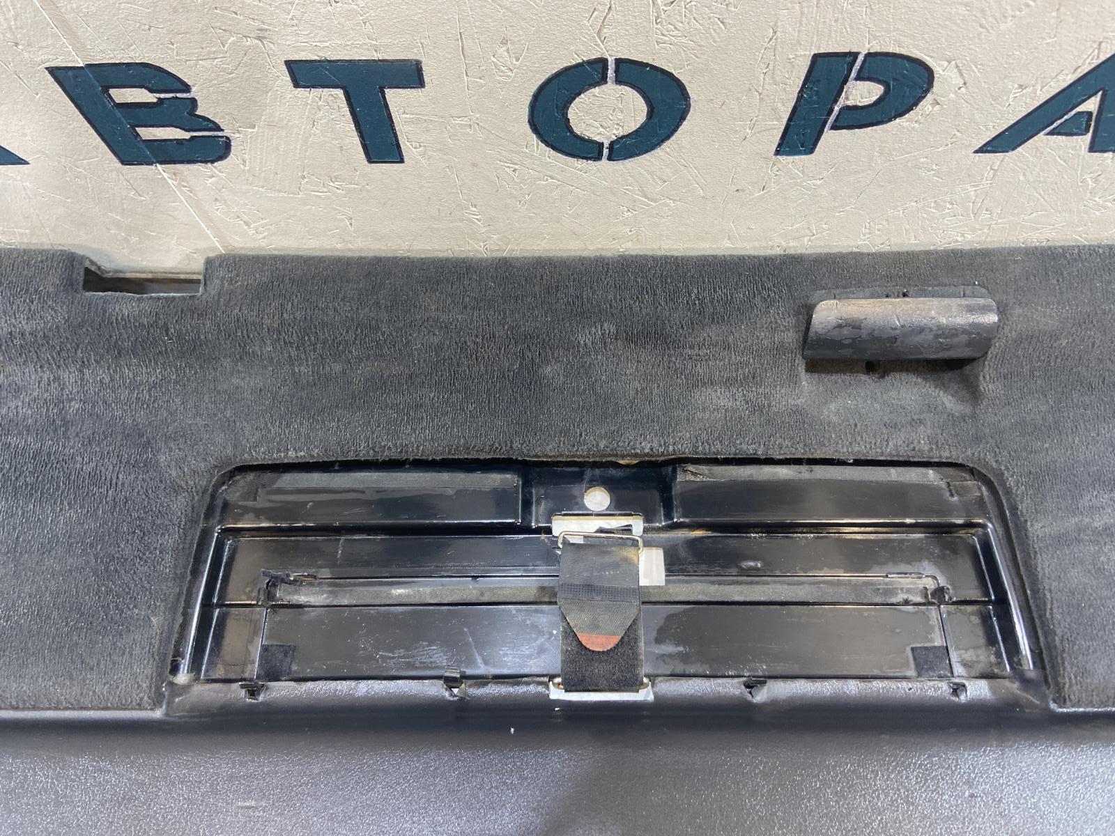 Облицовка крышки багажного отсека 4B9867979 