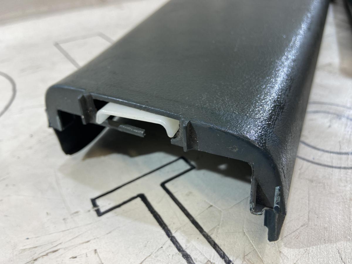 Облицовки стоек 4B0867239 Audi A6 C5 / A6 C5 Allroad