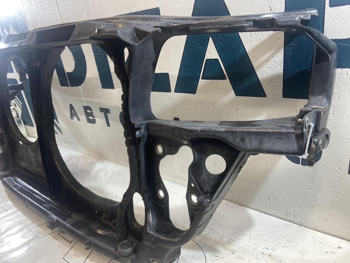 Рамка радиатора (телевизор) 8D0805594 Audi A4 B5