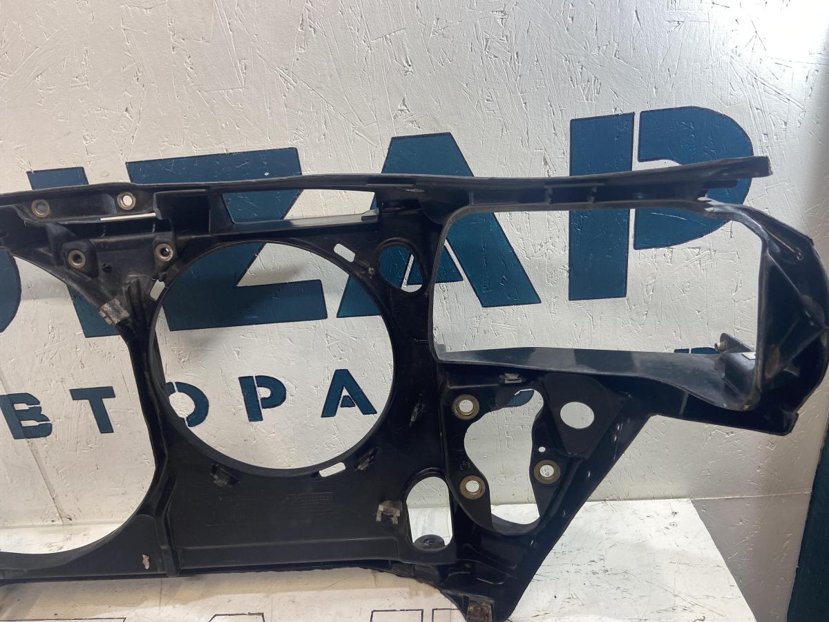 Рамка радиатора (телевизор) 8D0805594 Audi A4 B5