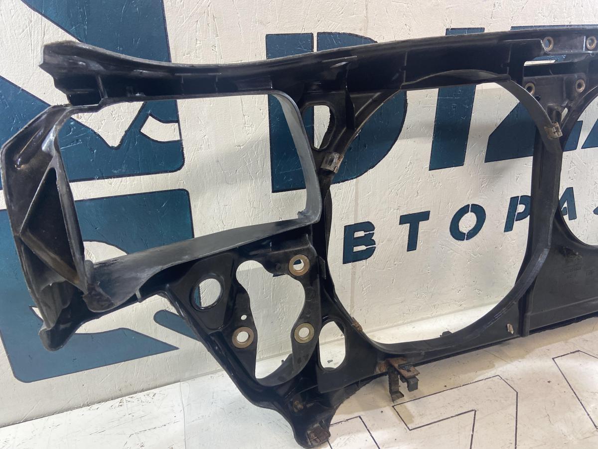 Рамка радиатора (телевизор) 8D0805594 Audi A4 B5