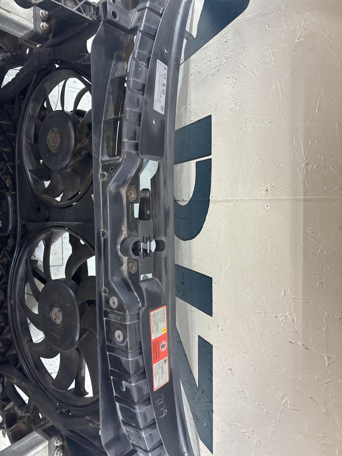 Панель передняя(телевизор) 4F0805594G