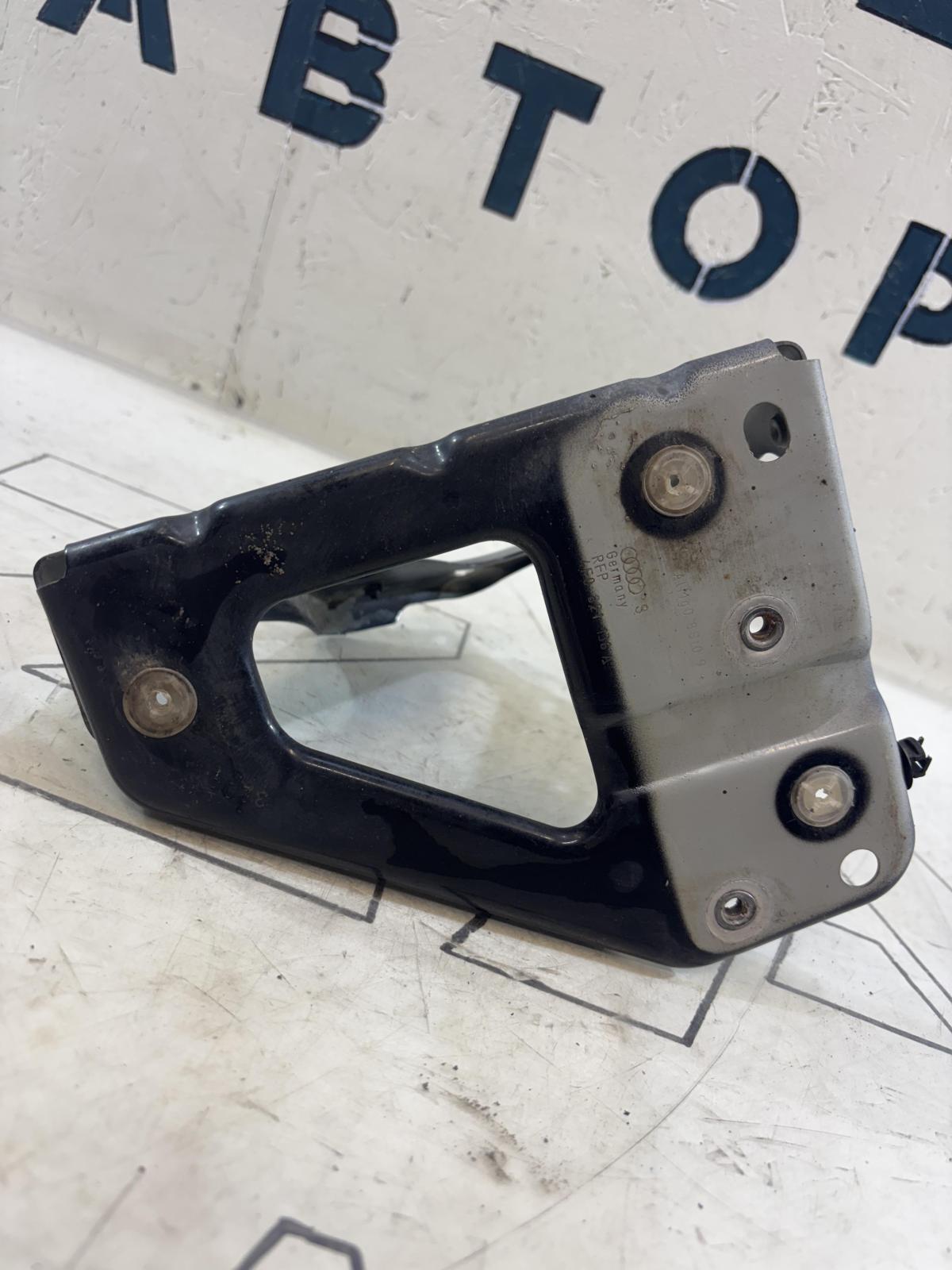 Кронштейн крепления крыла 4F0821136A Audi A6 C6 / S6 C6 / RS6 C6