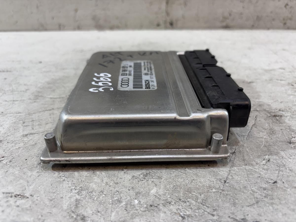 Блок управления двигателем (ДВС) 8E0909557J Audi A4 B6
