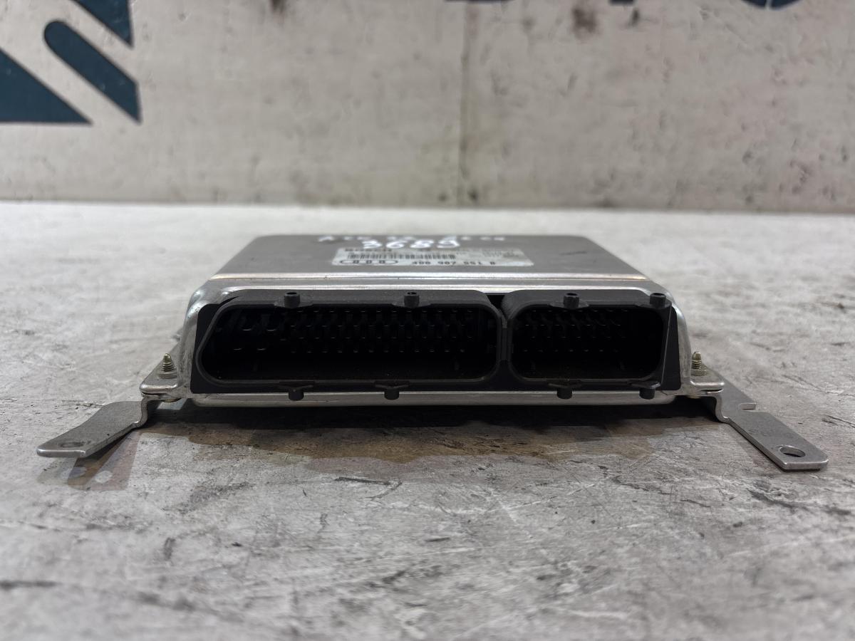 Блок управления двигателем (ДВС) 4D0907551B Audi A8 D2 / S8 D2