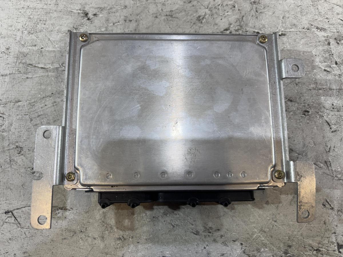 Блок управления двигателем (ДВС) 4D0907551B Audi A8 D2 / S8 D2