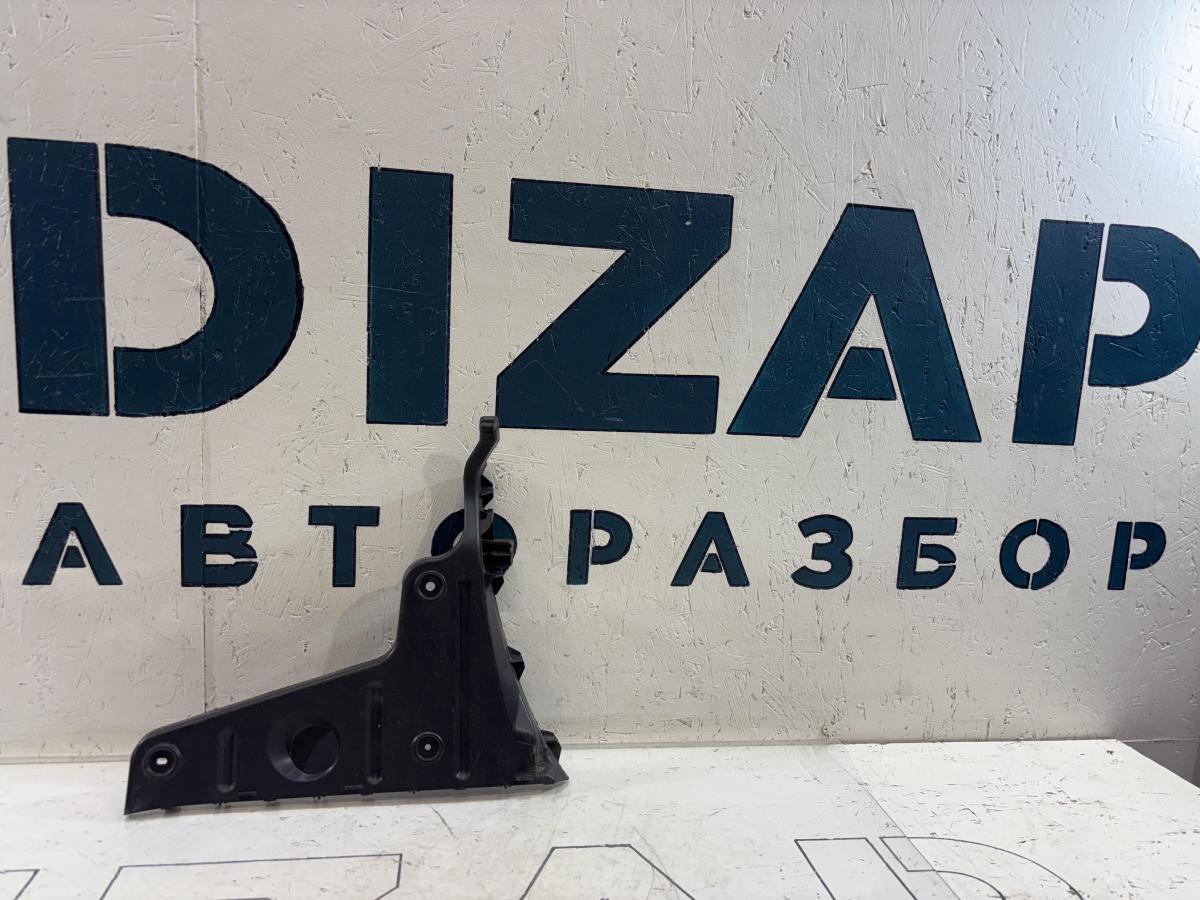 Кронштейн заднего бампера правый 8E5807454A Audi A4 B6 sedan