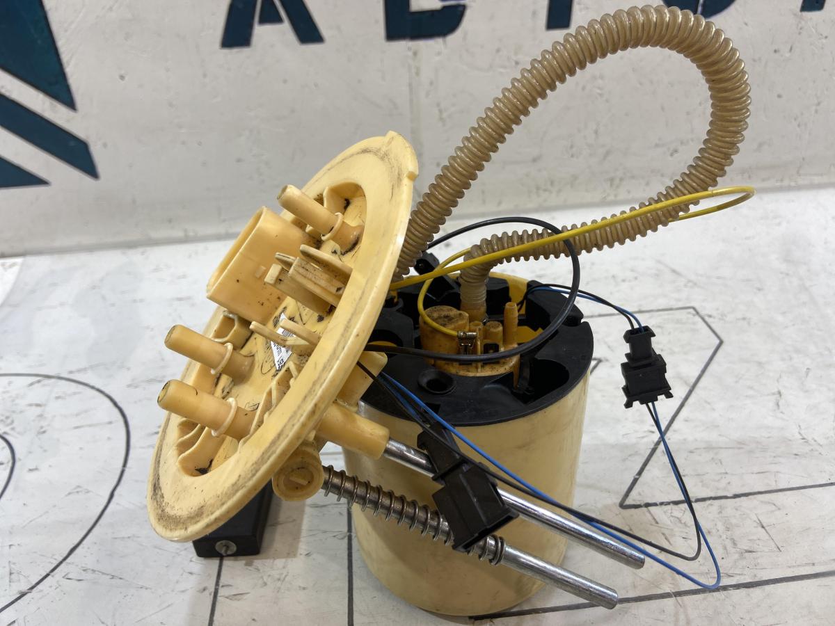 Модуль подачи топлива и датчикуровня топлива 4F0919050D Audi A6 C6 / S6 C6 / RS6 C6