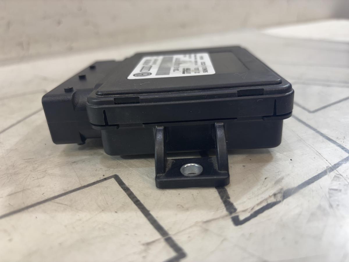 Блок управления ручником 4F0907801 Audi A6 C6 / S6 C6 / RS6 C6