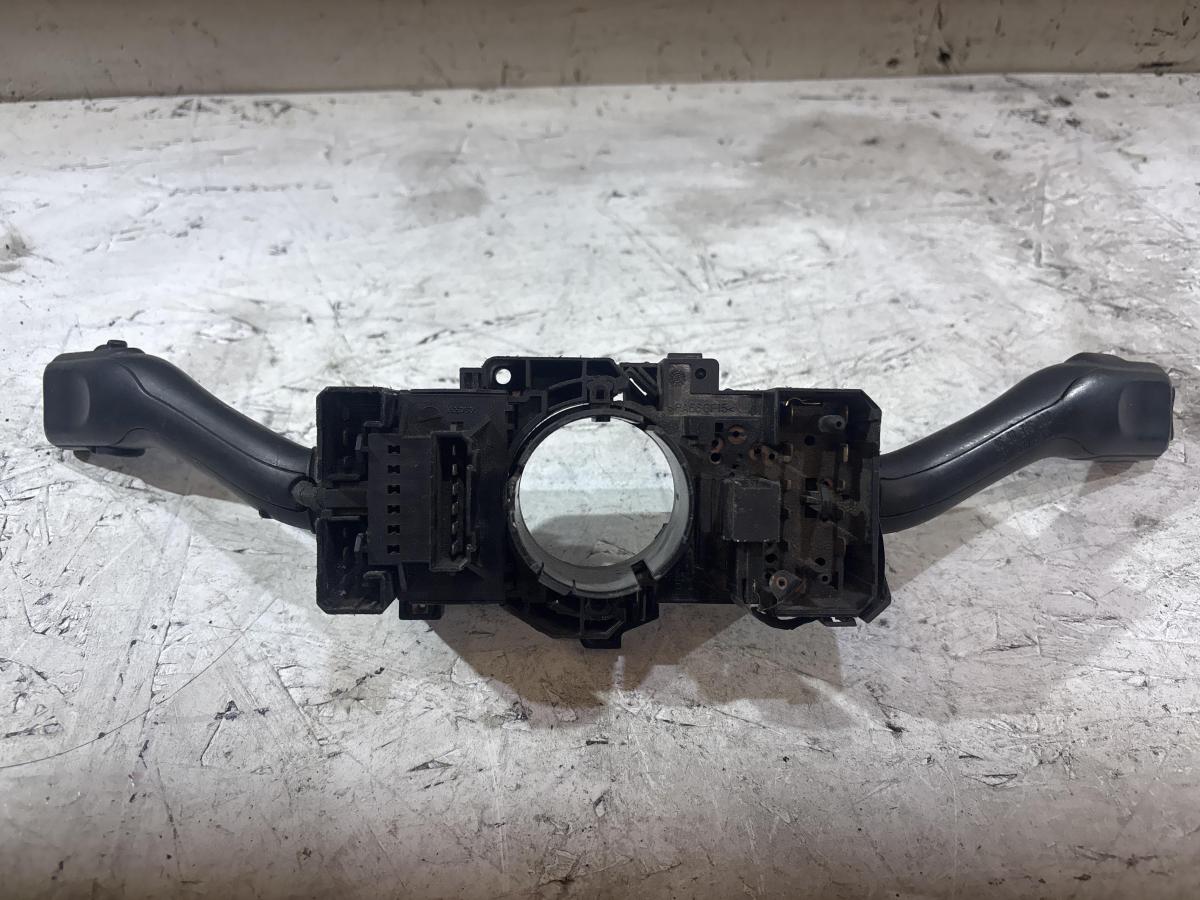 Переключатель подрулевой 8L0953513N Audi A3 / S3