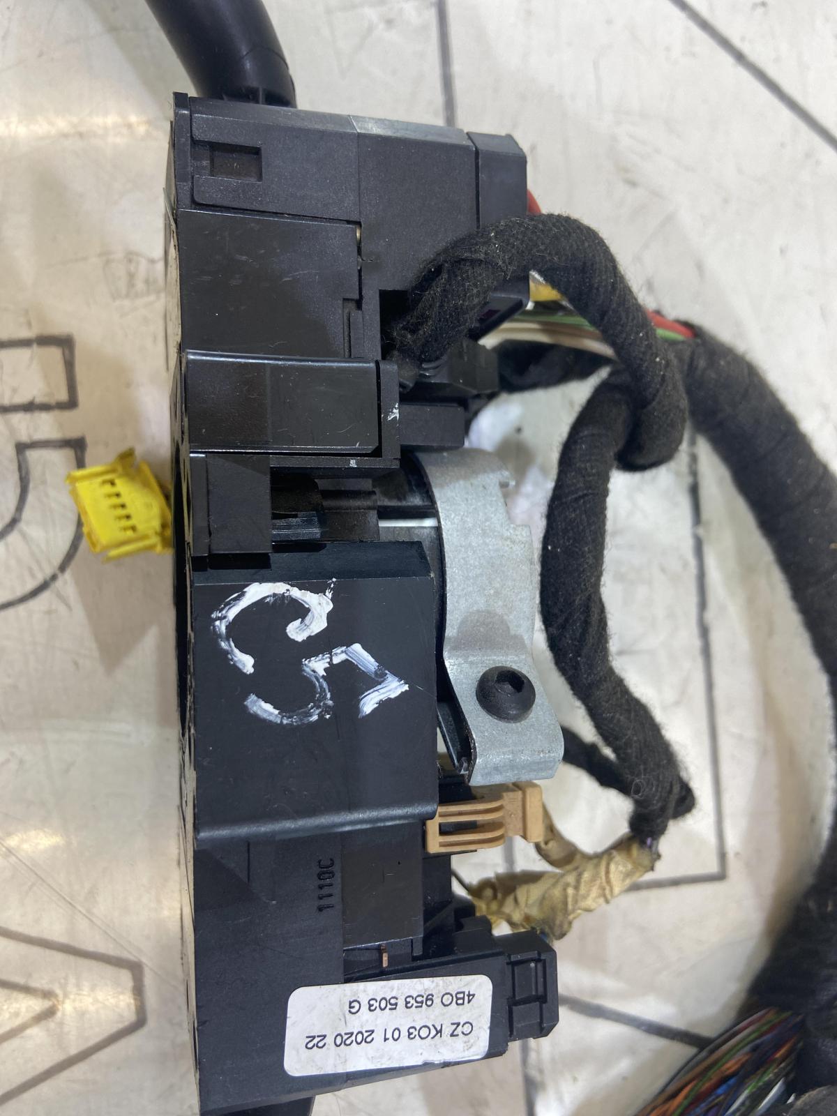 Переключатель подрулевой (стрекоза) 8L0953513H Audi A3 / S3