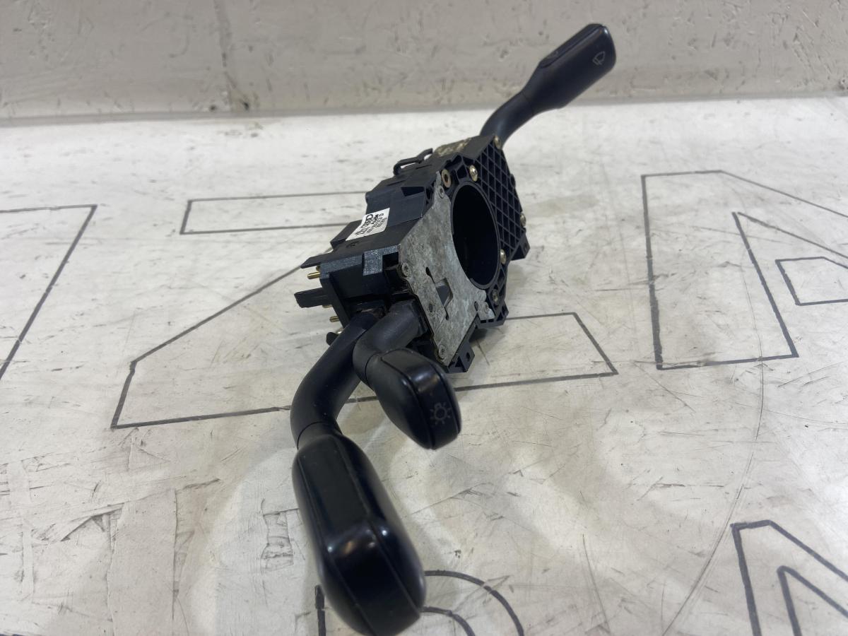 Переключатель подрулевой (стрекоза) 4D0953513D Audi A8 D2 / S8 D2