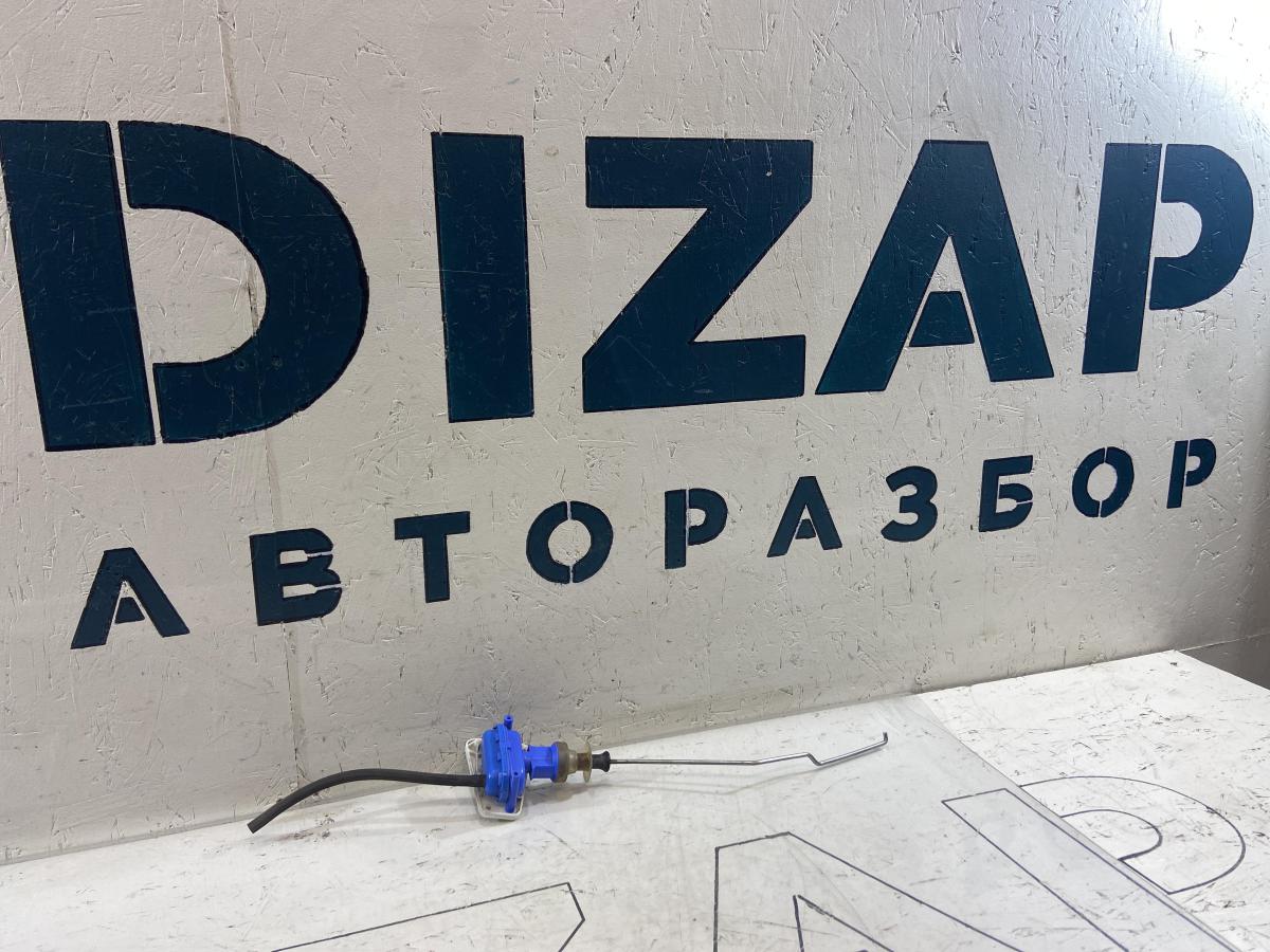 Клапан регулировочный двери задней левый правый 893862153D Audi 80 B3