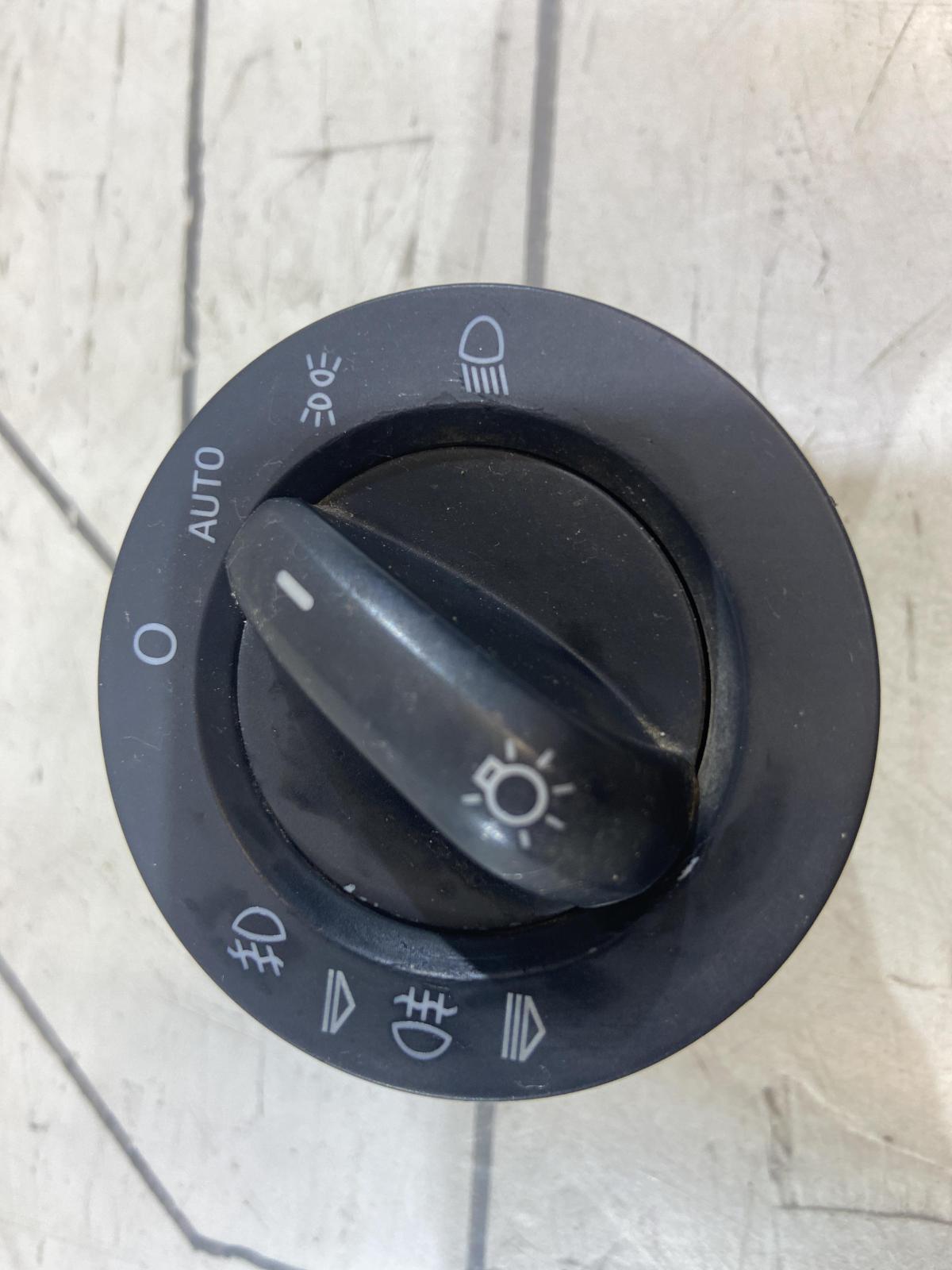 Переключатель света фар 4F1941531D 