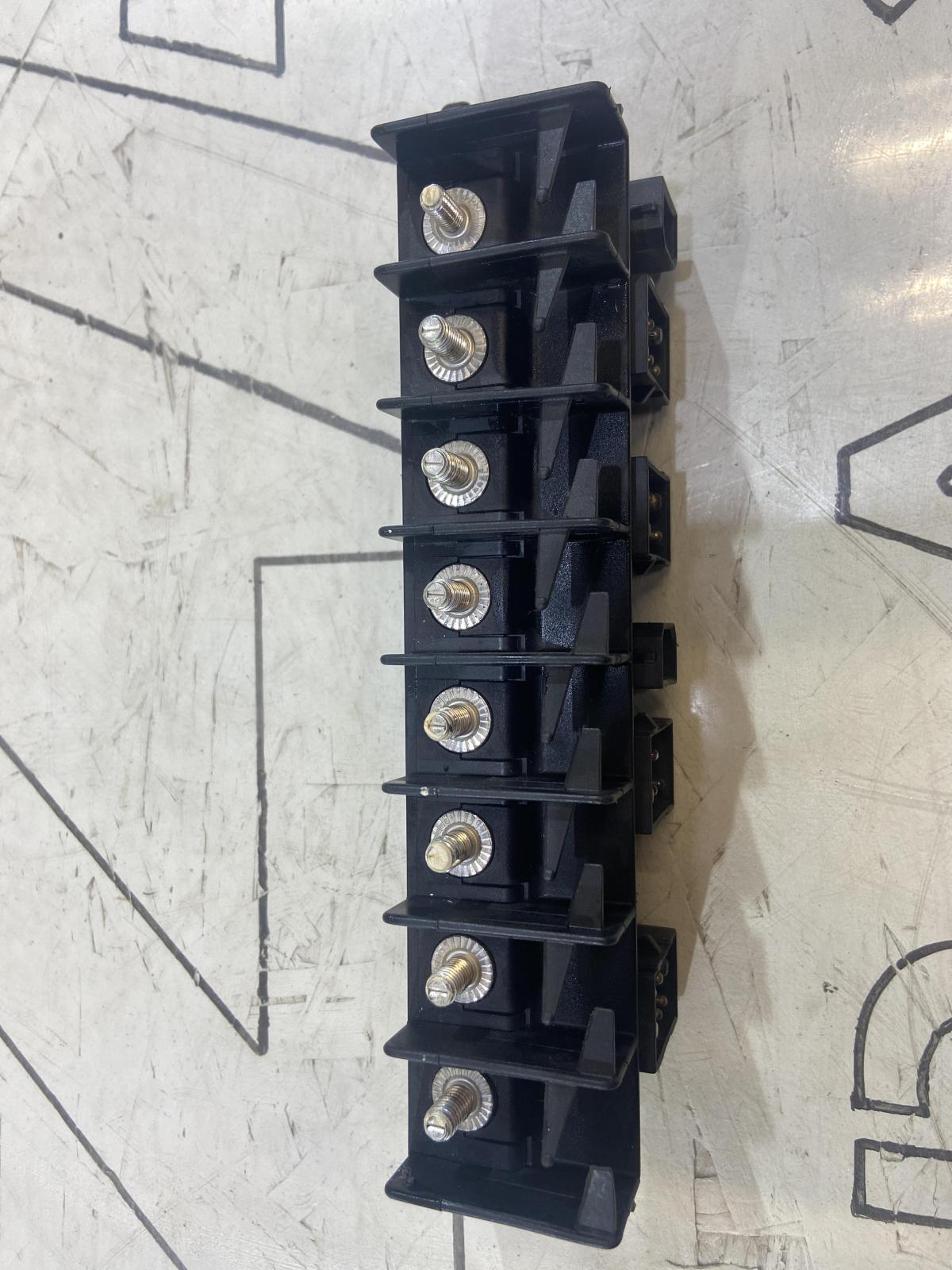 Блок предохранителей (блок реле) 4A0941822 Audi A6 C4