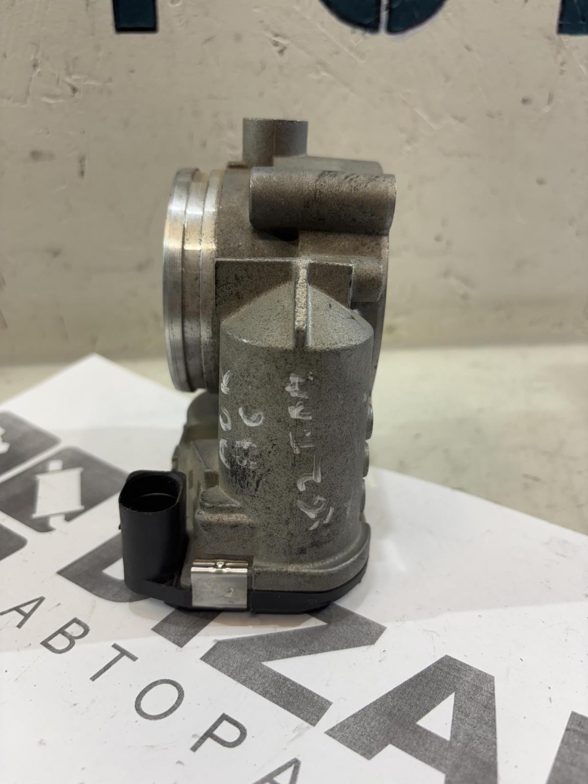 дроссельная заслонка 078133062C 