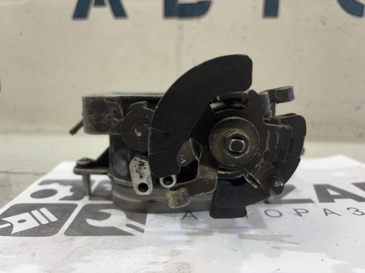 дроссельная заслонка 078133061A 