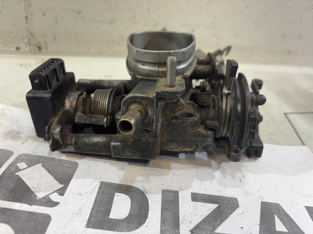 Дроссельная заслонка 078133061A 