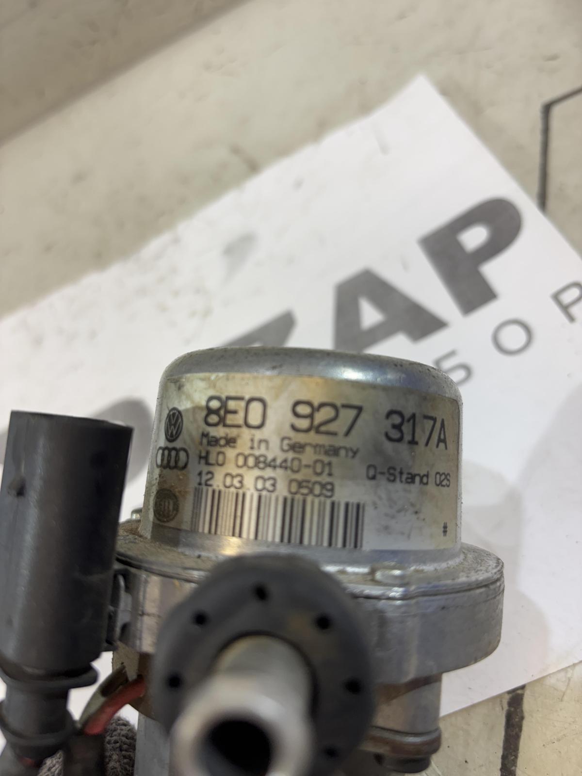 Насос вакуумный 8E0927317A Audi A4 B6