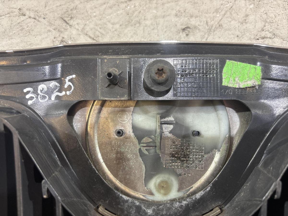 Решётка 1Z0853668 Skoda Octavia 2