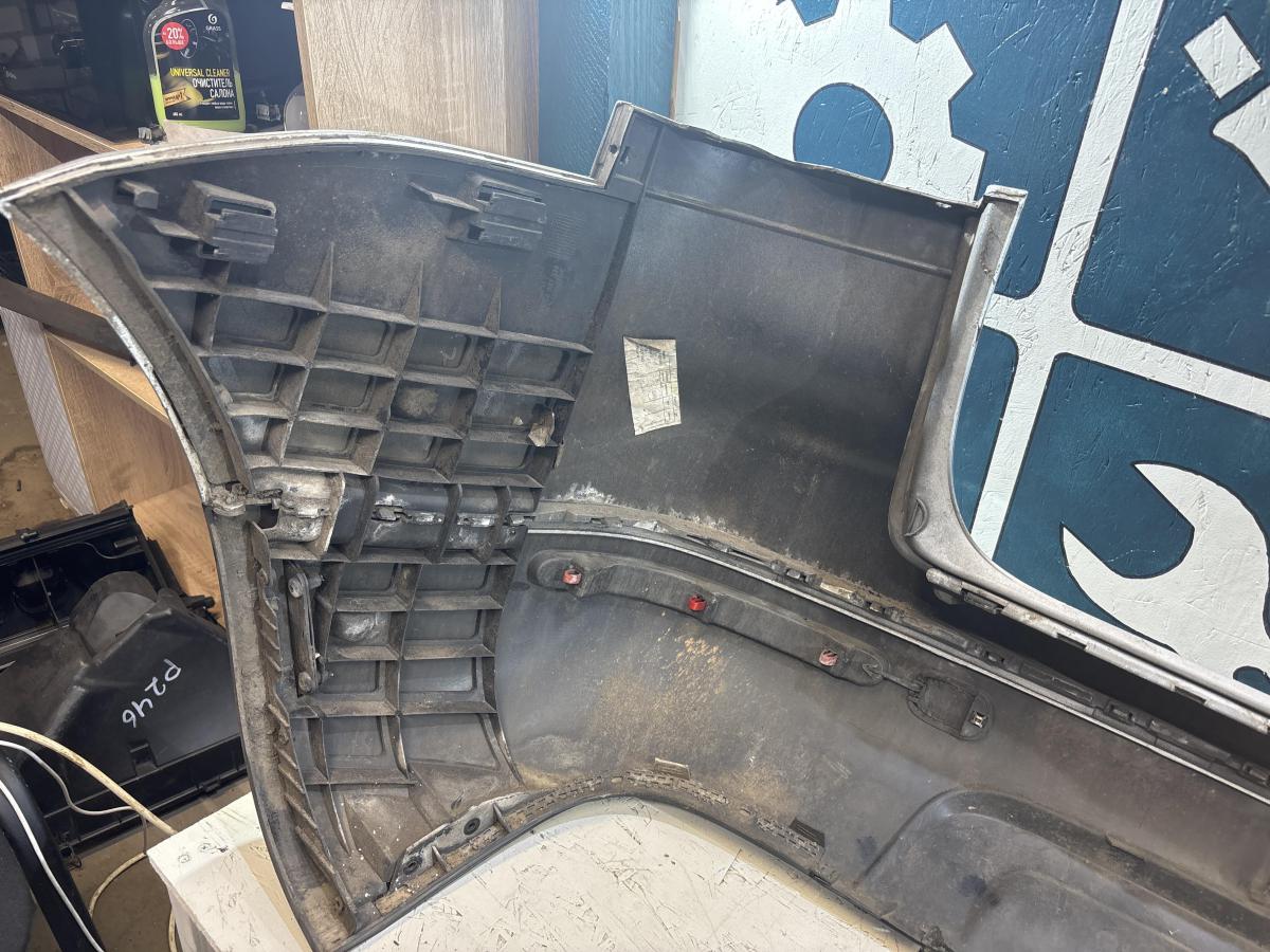 Бампер задний 7L6807378 Volkswagen Touareg I