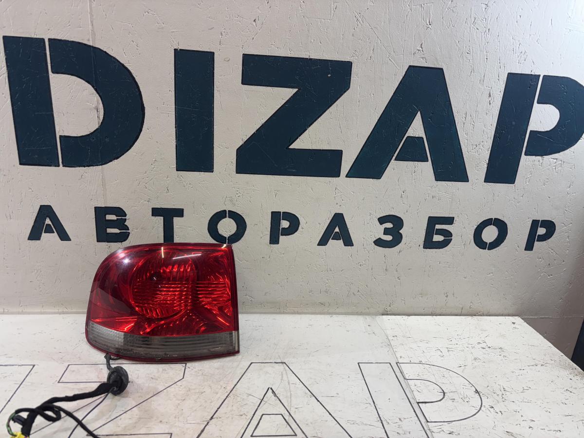 Фонарь левый 7L6945095K Volkswagen Touareg I