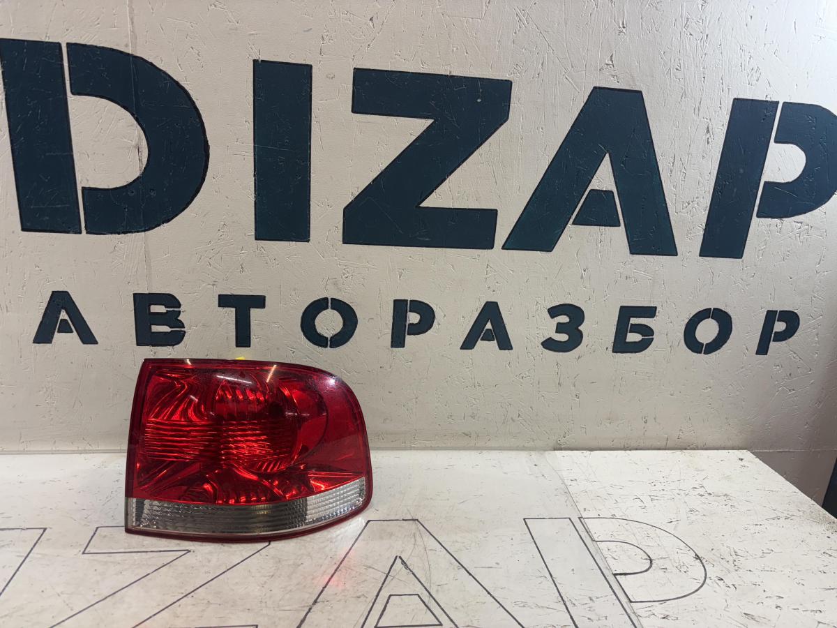 Фонарь правый 7L6945096K Volkswagen Touareg I