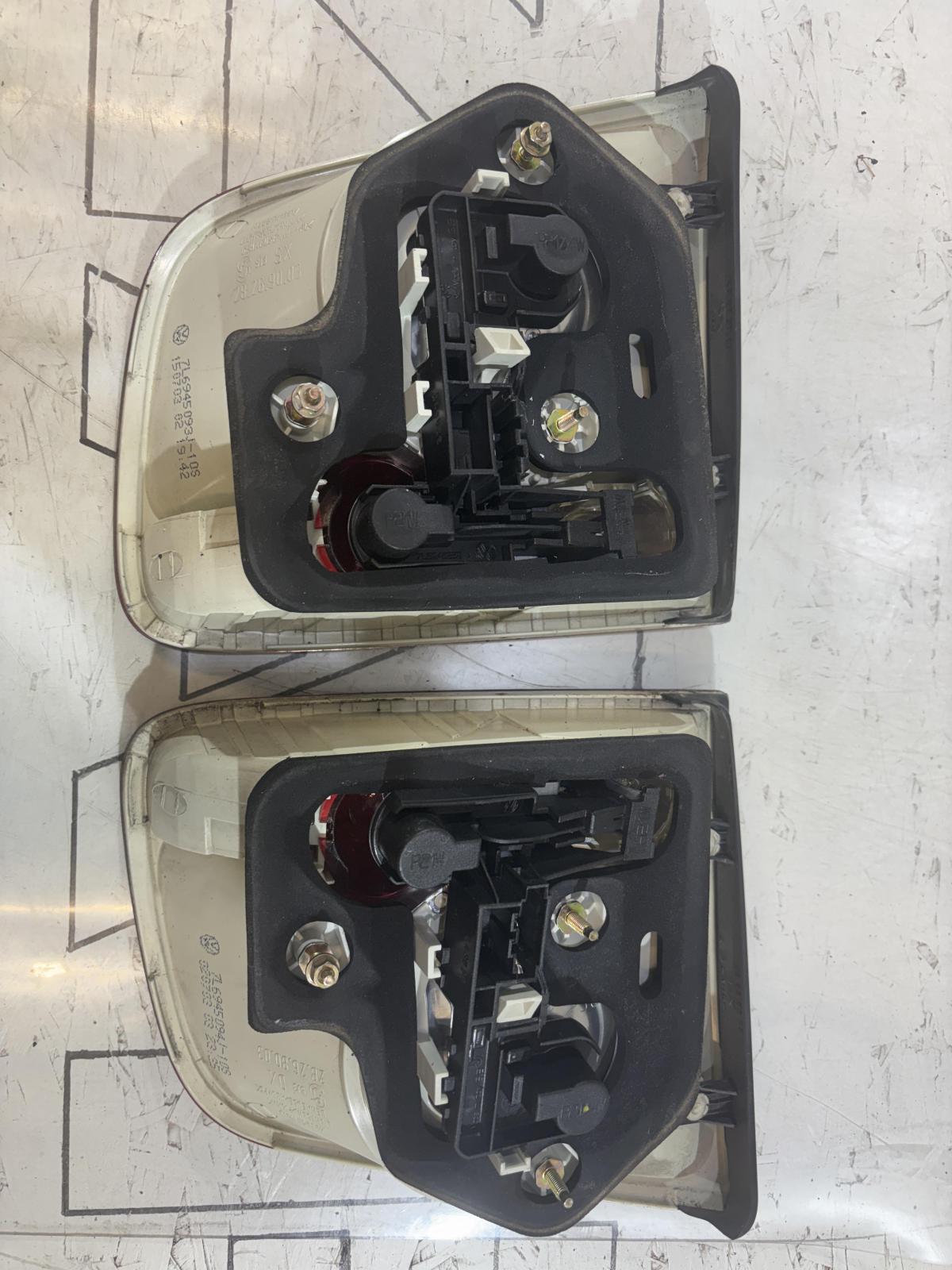 Фонари задние 7L6945093J Volkswagen Touareg I