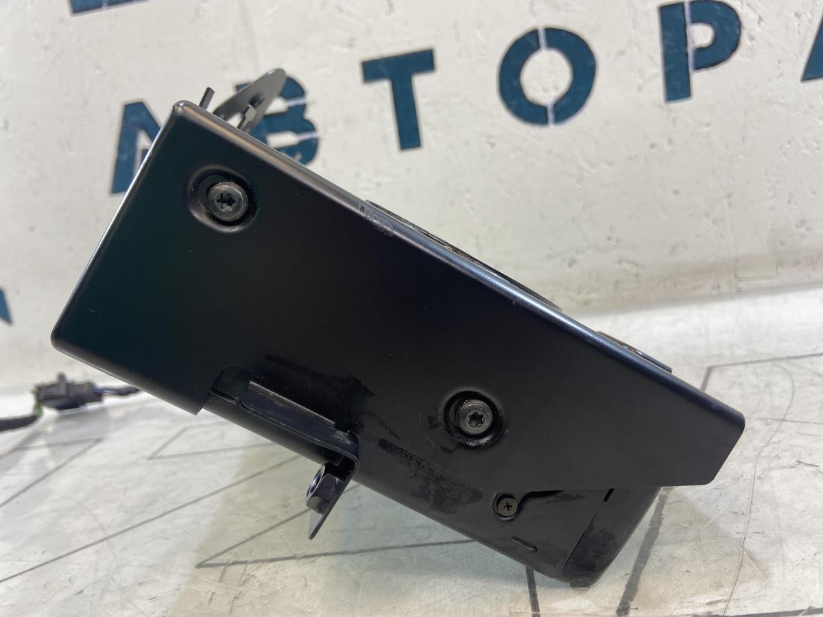 CD чейнджер 1J6057111 Volkswagen Touareg I