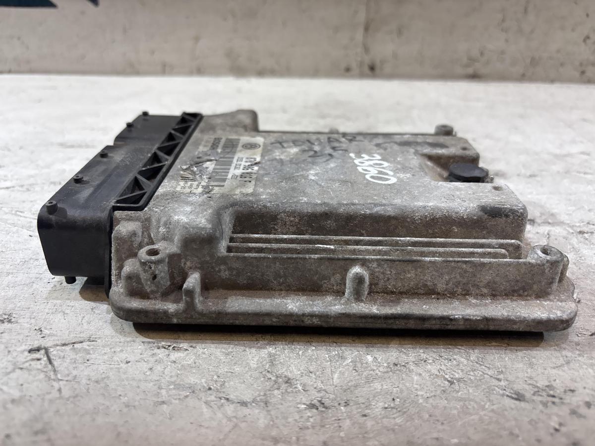 Блок управления дизельного двигателя 070906016F Volkswagen Touareg I