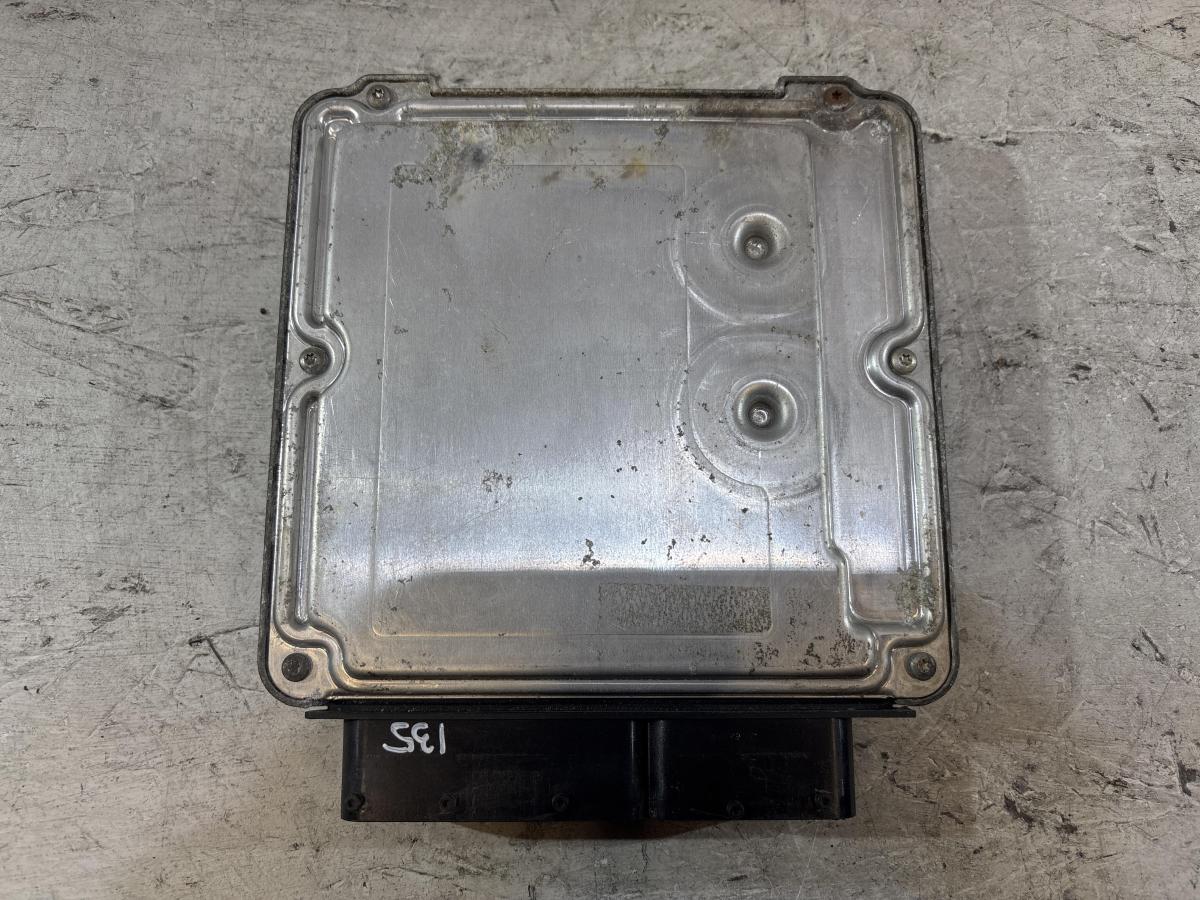 Блок управления дизельного двигателя 070906016F Volkswagen Touareg I