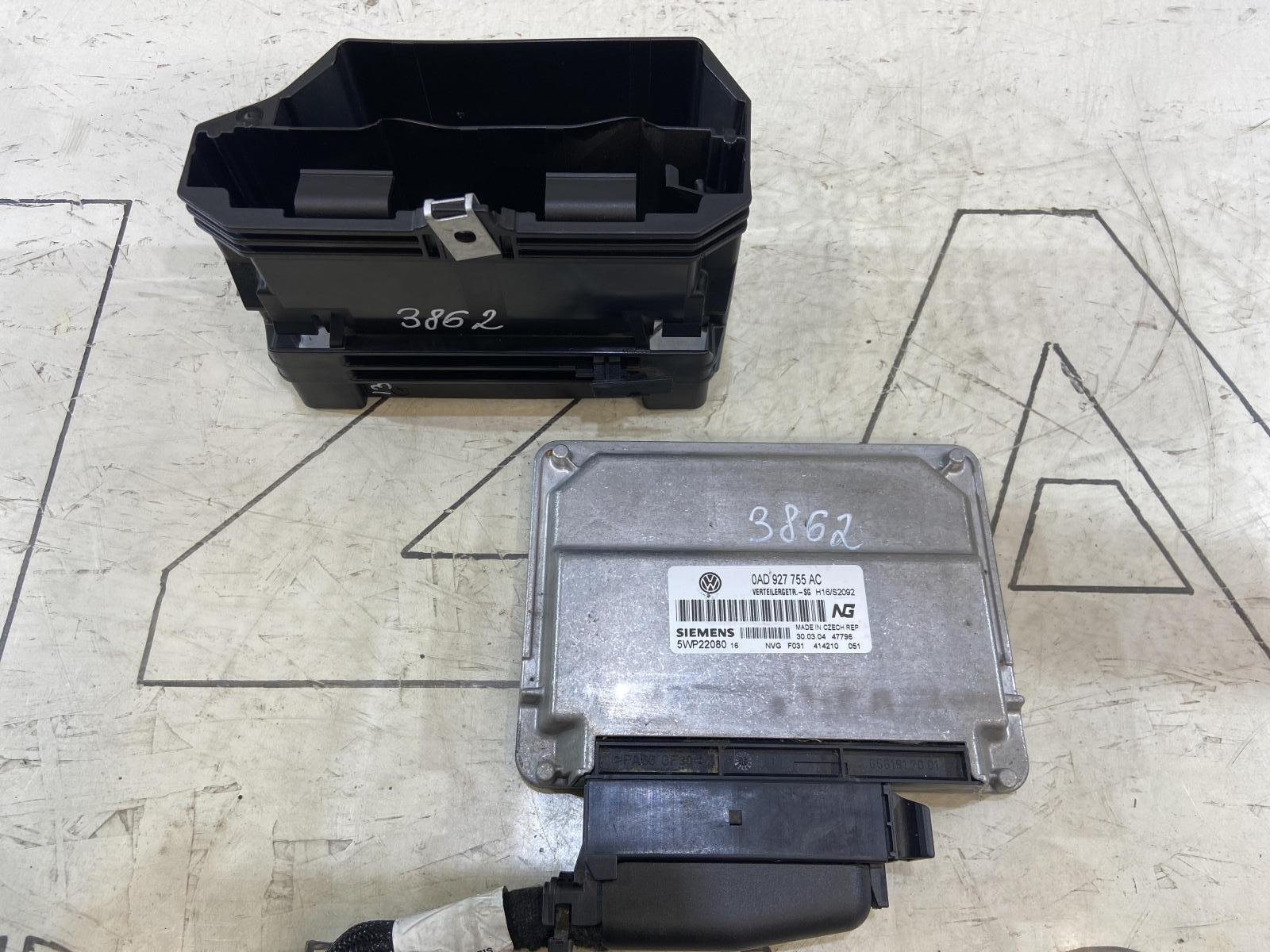 Блок управления раздаточной коробкой 0AD927755AC Volkswagen Touareg I