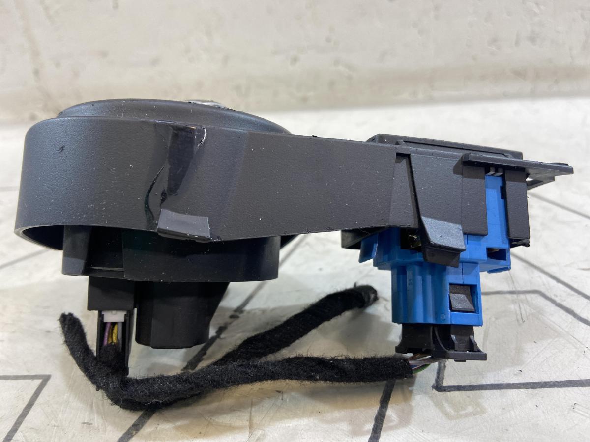 Блок управления светом 7L6858903AA Volkswagen Touareg I