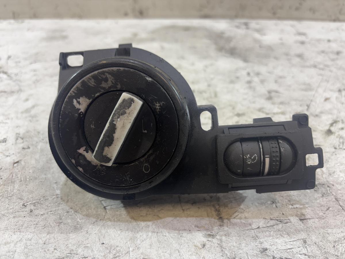 Блок управления светом 7L6858903AA Volkswagen Touareg I