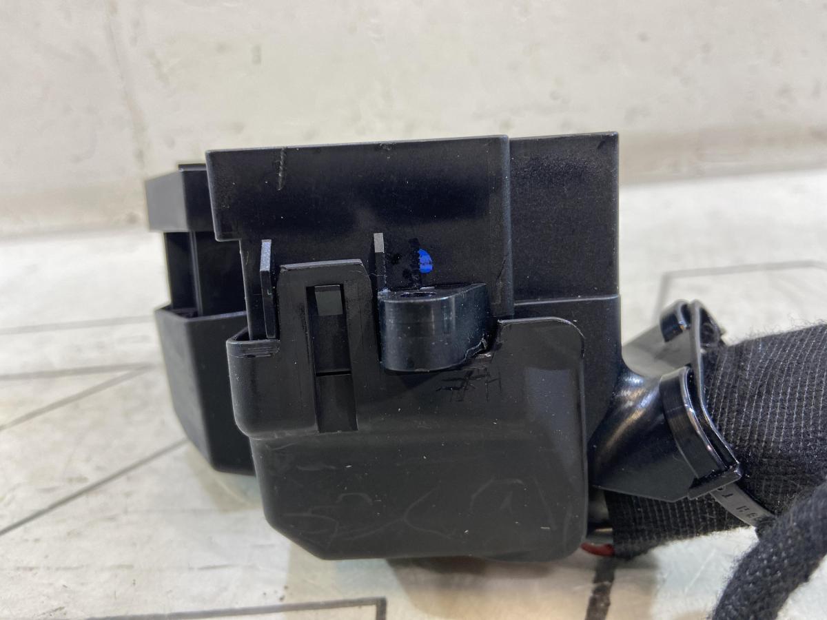 Блок предохранителей 7L0941828A Volkswagen Touareg I