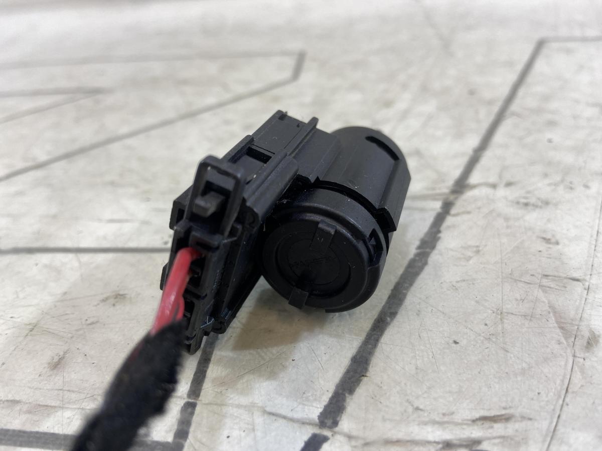 Выключатель стоп-сигналов 1J0945511D Volkswagen Touareg I