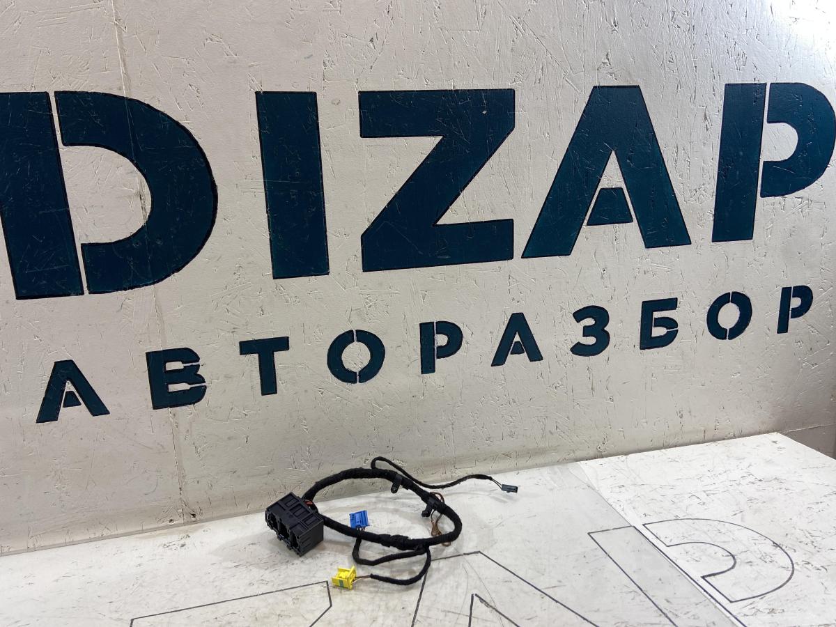 Кронштейн корпуса разъёма 7L0937545 Volkswagen Touareg I