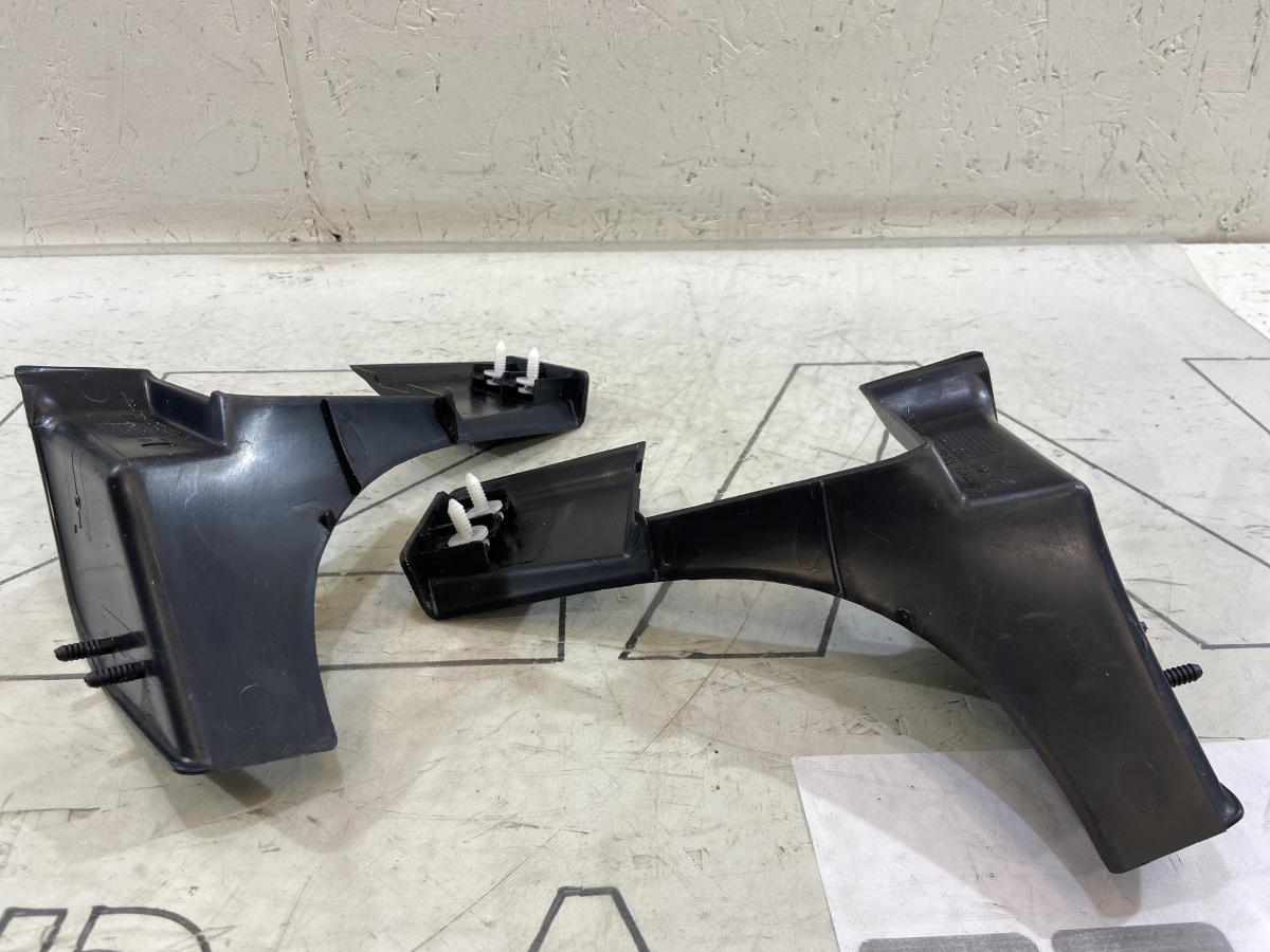 Накладка петли 7L6867438D Volkswagen Touareg I