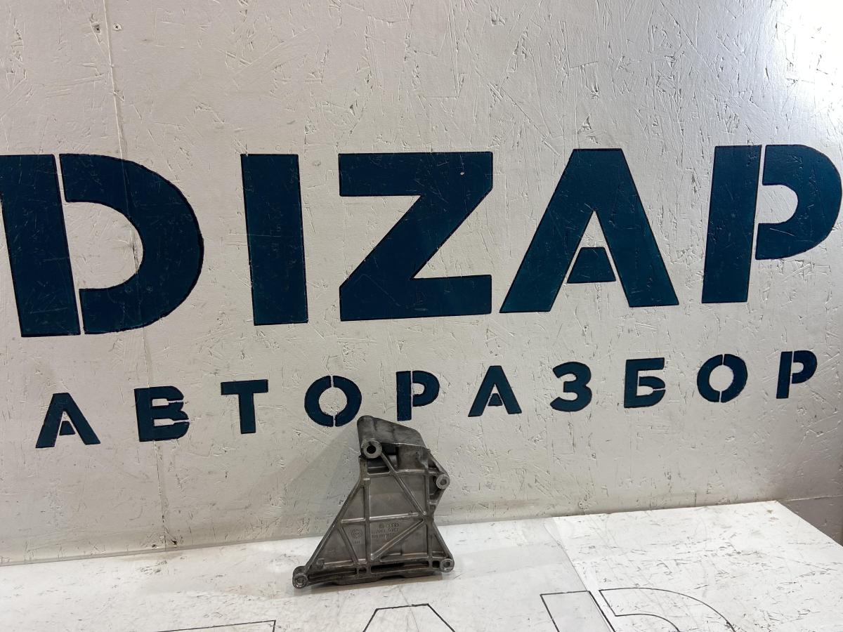 Кронштейн генератора 070903143C Volkswagen Touareg I