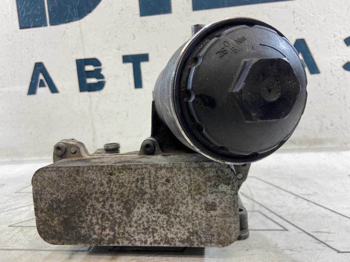 Кронштейн масляного фильтра 070115389B Volkswagen Touareg I