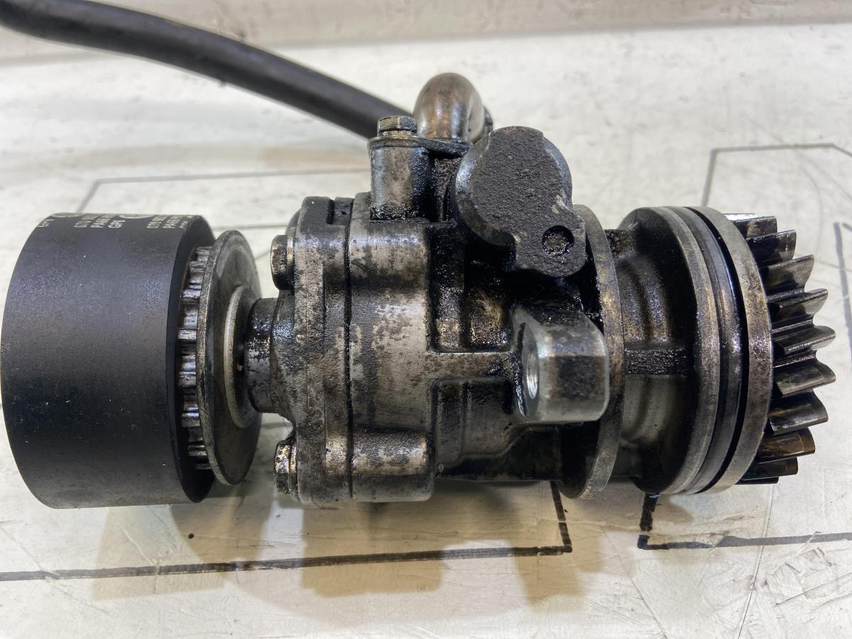 Насос усилителя рул. управл. 7H0422153A Volkswagen Touareg I