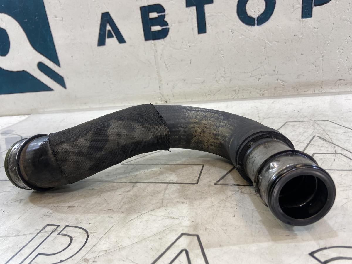 Патрубок интеркулера 070129955C Volkswagen Touareg I