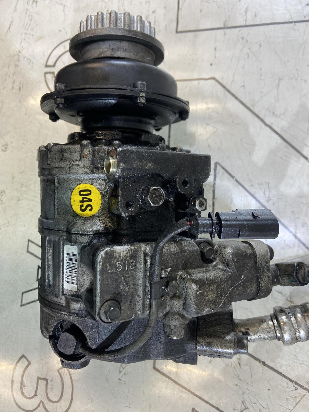 Компрессор климатической уст. 7H0820805C Volkswagen Touareg I