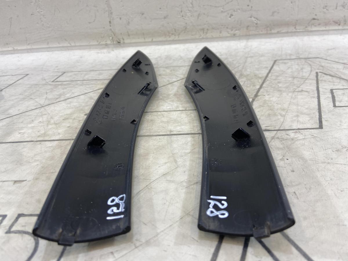 Заглушка рейлингов 1Z9860145A Skoda Octavia II рест