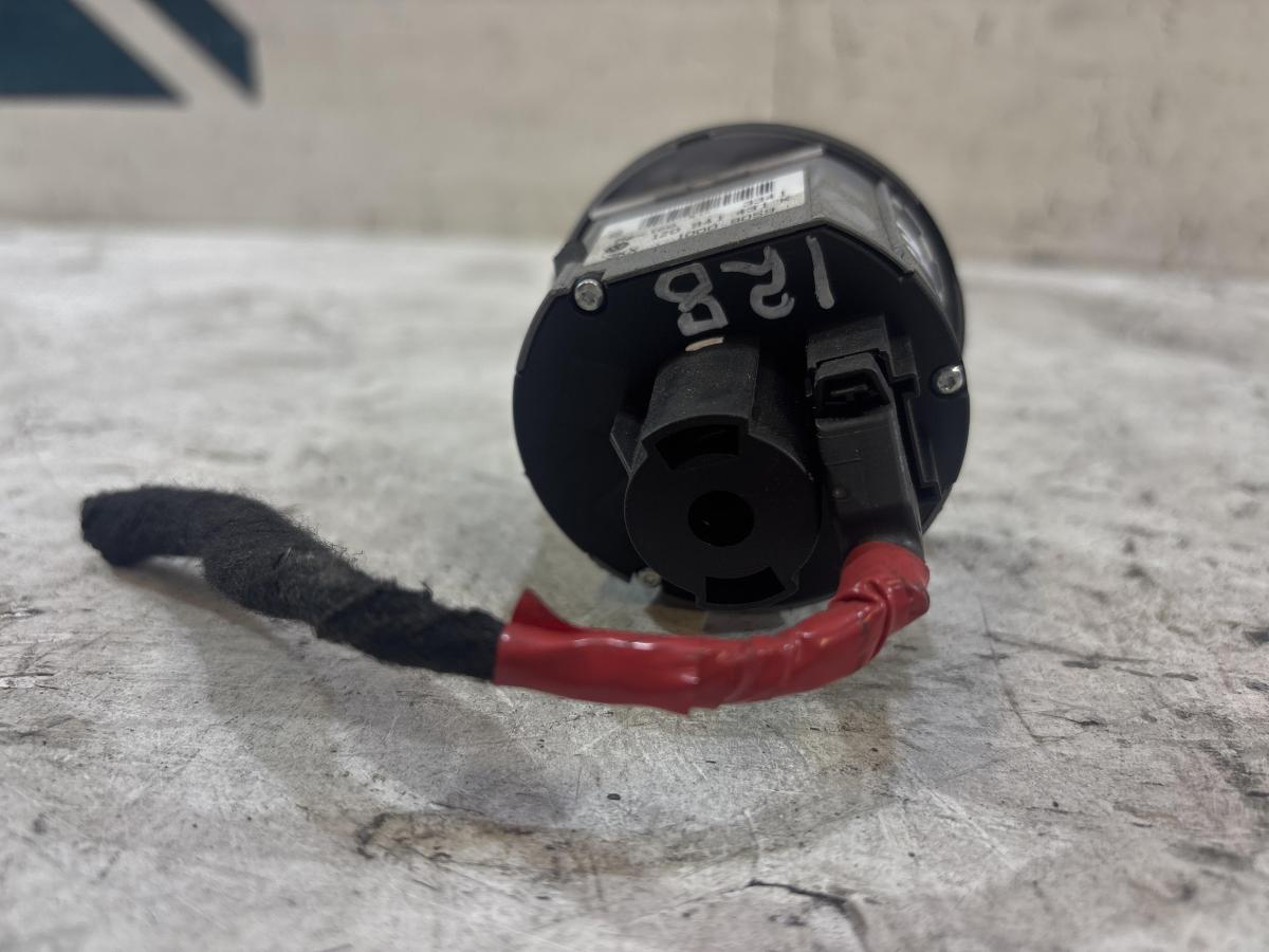 Переключатель света фар 1Z0941431K Skoda Octavia II рест