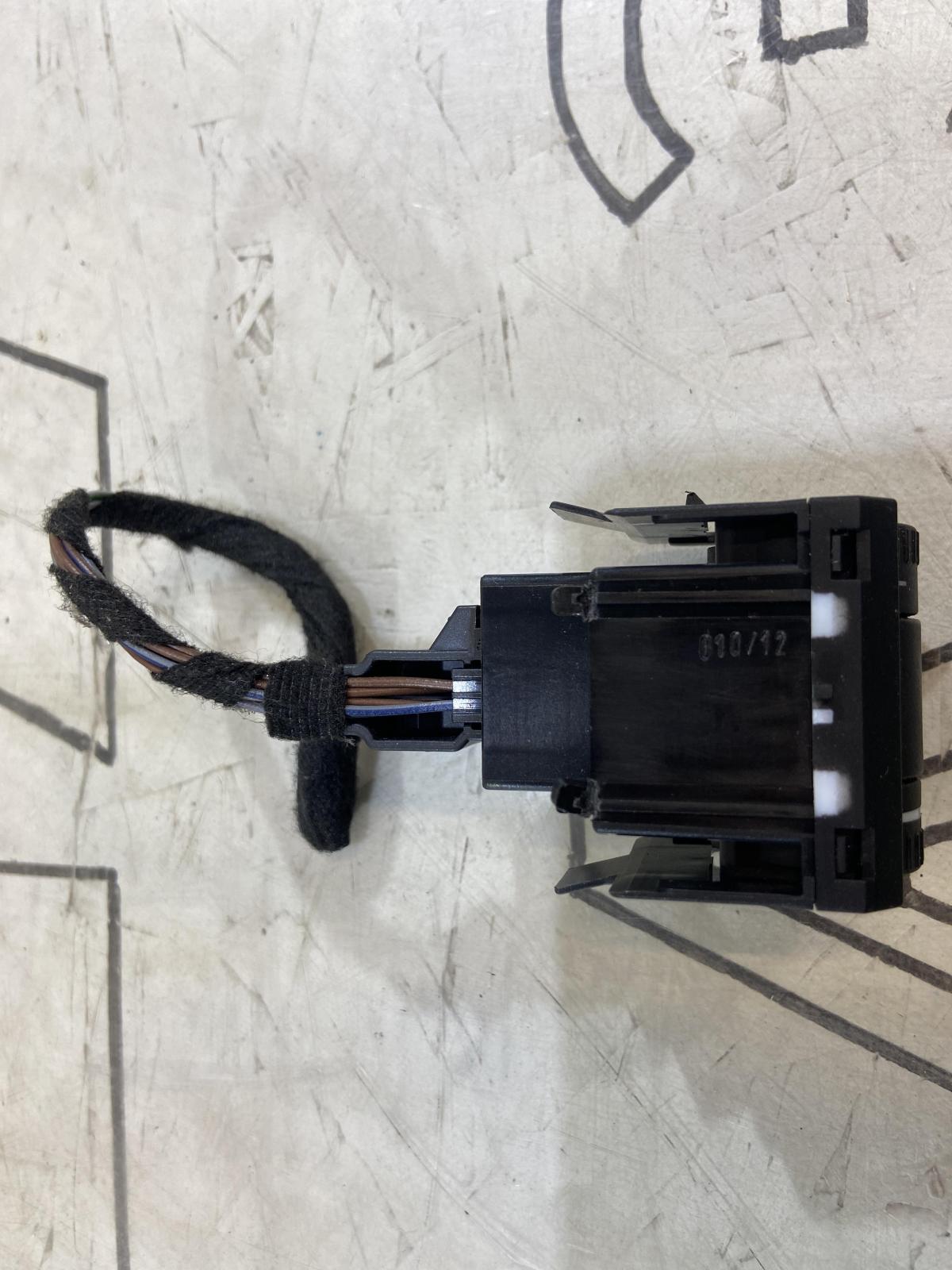 Переключатель корректорафар 1Z0941333 Skoda Octavia II рест